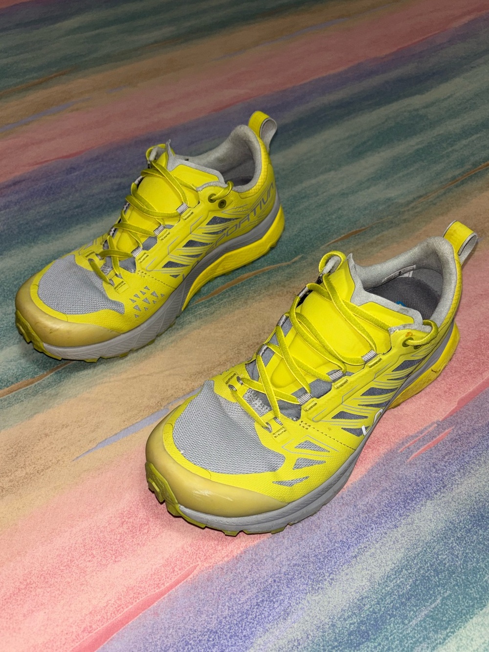 La Sportiva Jackal Trail bright yellow and grey  Running Shoes size 9